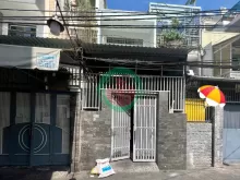 SIÊU PHẨM XÓM CHIẾU, P.13, QUẬN 4, HỒ CHÍ MINH - NHÀ NỞ HẬU TÀI LỘC.