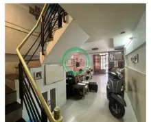 Vị trí trung tâm, tiện ích đầy đủ: Nằm trong hẻm Đường 3/2, Phường 14, Quận 10