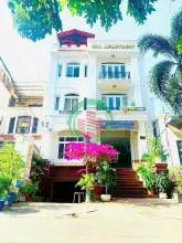 BÁN BUILDING  215B Nguyễn Văn Hưởng, Phường Thảo Điền, Q2