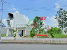 Bán nền số 87 trục chính D1 KDC Hồng Loan 6A - đối diện dãy nhà shophouse