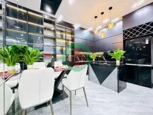 Bán nhà ngõ Thịnh Hào, 22m 5 tầng, lg, 100m ra ô tô, an sinh đỉnh, 5.2 tỷ