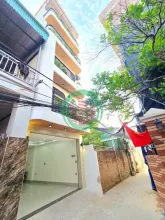 BÁN NHÀ NGUYỄN VĂN LINH – LONG BIÊN - Hàng đẹp hiếm – Thang máy – Gara ô tô – Ở ngay đẳng cấp