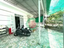 Bán nhà trệt Rạch Bến Bạ, Phường Hưng Phú, TP. Cần Thơ. Vị trí Gần Căn Nhà Màu Tím đường Chí Sinh.