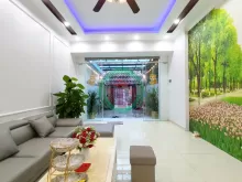 Nhà đep Đà NẴNG sân cổng riênng ô tô ngủ trong nhà full nội thất