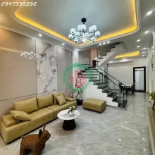 Nhà đẹp Vũ Chí Thắng ô tô đỗ gần nhà