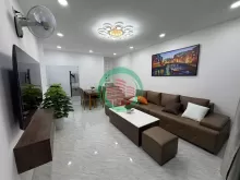Siêu phẩm đẹp nhà 1 trệt 1 lầu 1 lửng. hẻm Hải Đức - Nha Trang hẻm 3m (oto nhỏ vào được)- Diện tích: 38m2 (Ngang 4m) Giá bán: 3tỷ250tr (thương lượng) -Lh : 0905.724.084 Ngọc Bích Land