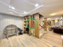 BÁN NHÀ SƯ VẠN HẠNH -  QUẬN 10 – HẺM NHỰA OTO NỘI THẤT CAO CẤP