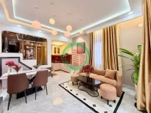 Huỳnh Văn Bánh - Xe hơi tới nhà - Ngang hơn 4m - 3 tầng 3 PN - full nội thất - 3PN - 6 tỷ 8