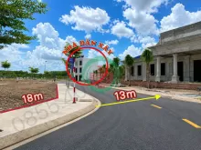 Mặt tiền kinh doanh đẹp  – số lượng rất ít tại KĐT mới TPHCM. Giá 1tyXxx (X số bé) triệu/lô, chiết khấu 10 chỉ vàng trong tuần cuối tháng 7
