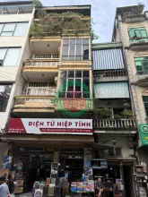 Nhà thuê toàn bộ nhà cửa hàng 25 Yên Bái 2 (chợ trời) Hai Bà Trưng, HN; 0913319402