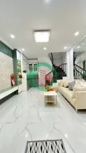 Bán nhà Vĩnh Hưng, Hoàng Mai dưới 5.6 tỷ. DT 30m2 x 6 tầng. Ngõ thoáng ô tô.