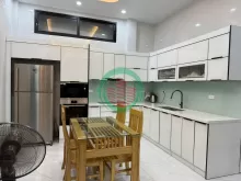cho thuê nhà Nguyên Căn Hồng Tiến 4 tầng 4 gủ full NT 15tr/tháng