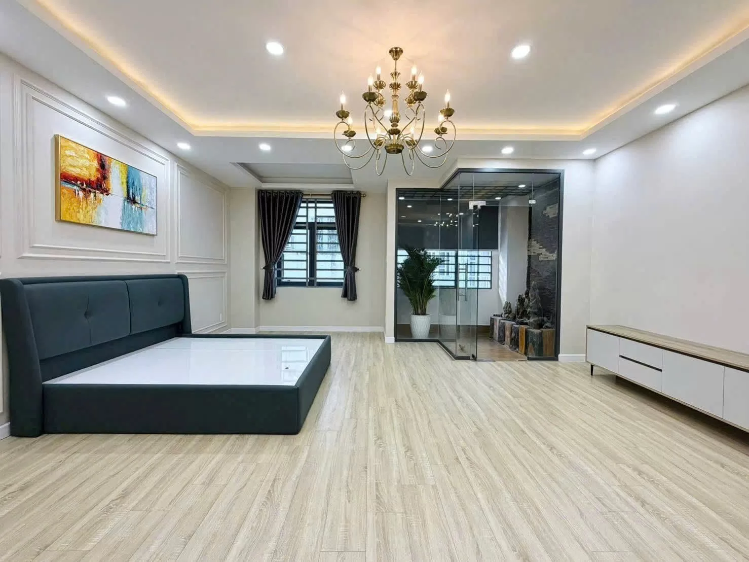 Cho thuê nhà: 306 Hai Bà Trưng, Phường Tân Định, Quận 1, Phường Tân Định, Thành phố Hồ Chí Minh