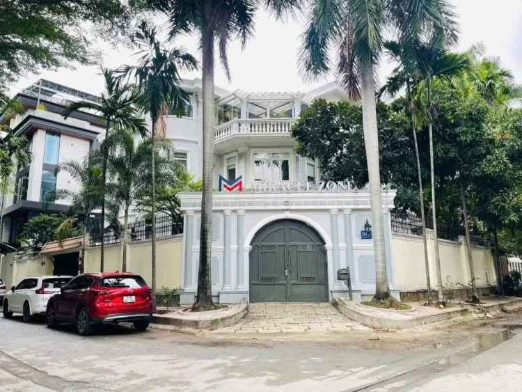 Cho thuê biệt thự: 204/11 Nguyễn Văn Hưởng, Thủ Đức, Phường Thủ Đức, Thành phố Hồ Chí Minh