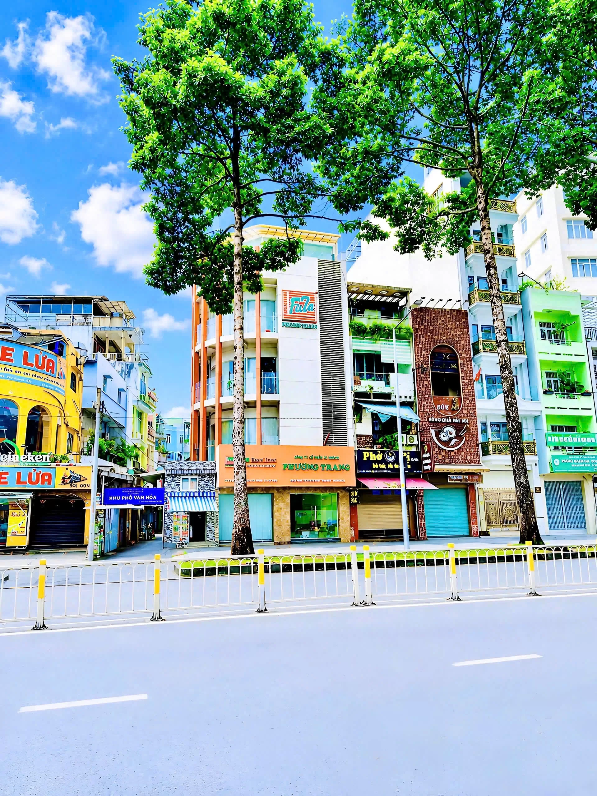 Cho thuê tòa nhà: 223 Trần Hưng Đạo, Phường Cô Giang, Quận 1, Phường Bến Thành, Thành phố Hồ Chí Minh
