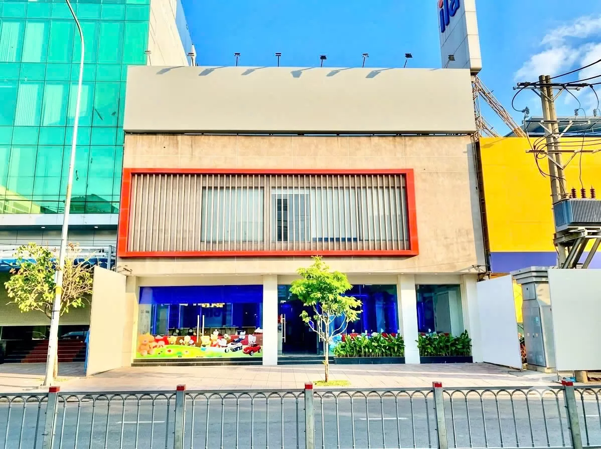 Cho thuê mặt bằng: 174 Hòa Bình, Tân Phú – Ngang 15M, Phường Hòa Bình, Thành phố Hồ Chí Minh