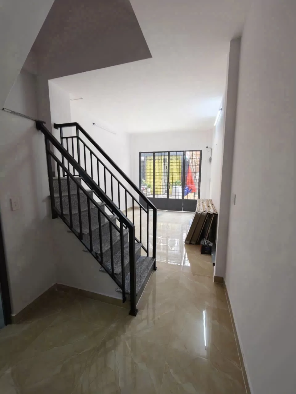Cho thuê nhà: 301 Phan Xích Long, Quận Phú Nhuận, Phường Phú Nhuận, Thành phố Hồ Chí Minh