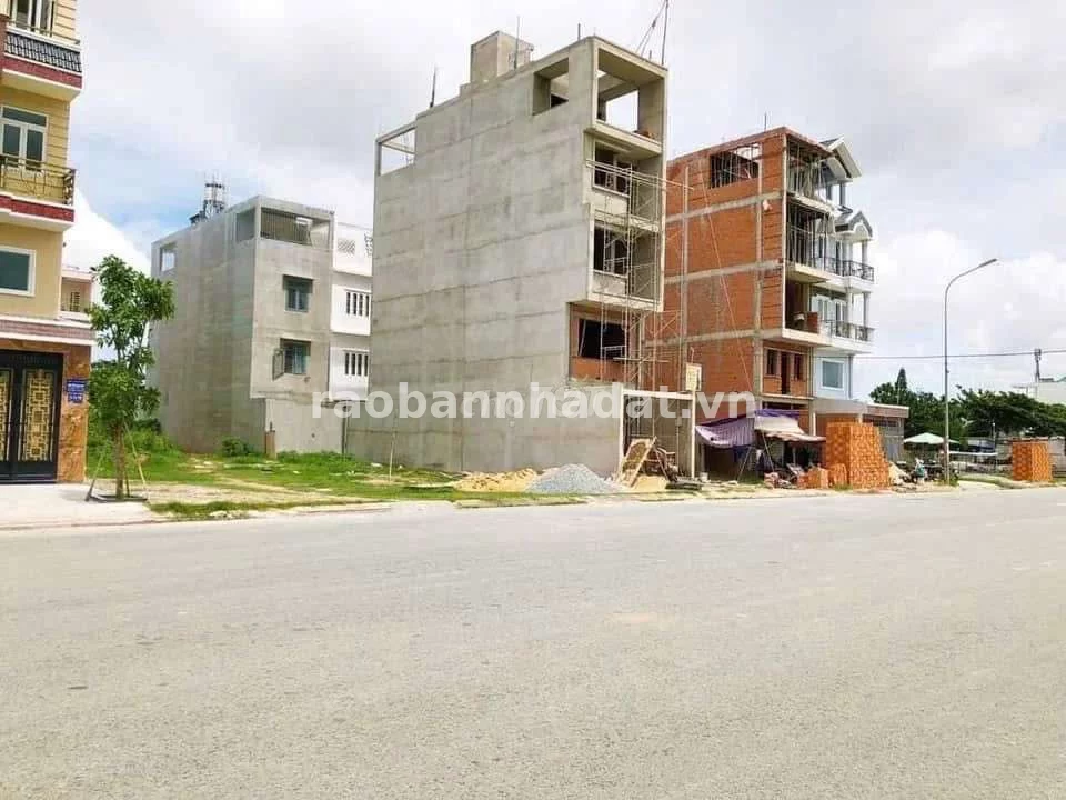 TÌM NỀN XÂY NHÀ – THAM KHẢO LÔ 80M² GẦN BẾN XE QUẬN 8, Xã Bình Hưng, Thành phố Hồ Chí Minh