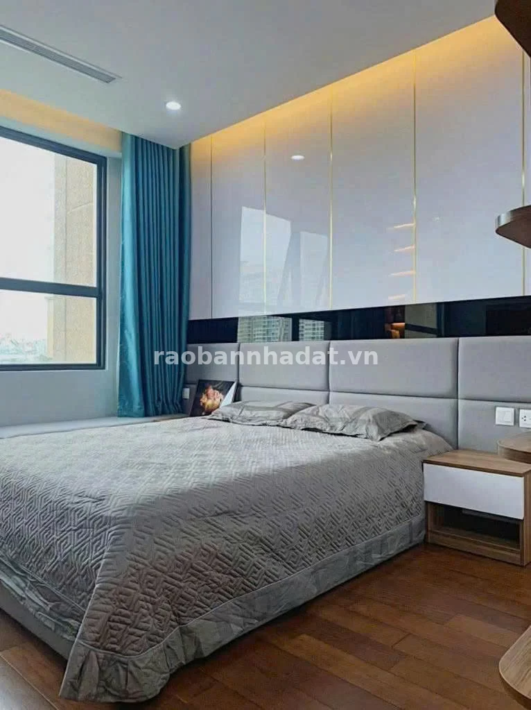 Căn 2PN rất rộng tại C3 Vinhomes D'Capitale, tầng trung, view phố, Phường Cầu Giấy, Thành phố Hà Nội